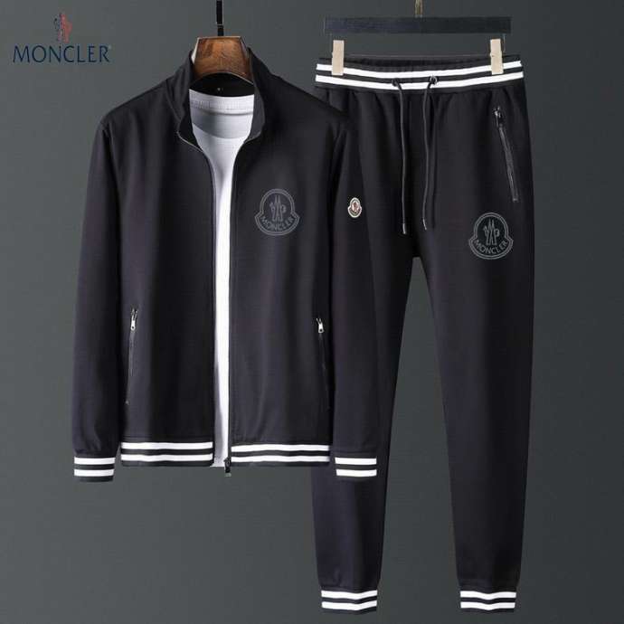 Picture of Moncler SweatSuits _SKUMonclerm-3xlkdt0129578
